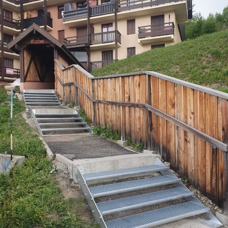 alpes-alu-escalier-acces-exterieur